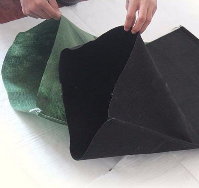 Geobag is a kind of geotextile, which is filled with sand or local soil in the form of bag. Geobag is an alternative method to replace rocks in coastal protection, river slopes or river channels that are vulnerable to hurricanes. It is made of woven and nonwoven geotextile materials and polypropylene (PP) polymer materials or polyester (PET). Sew with strong thread with high tension to bear the water flow on the geotextile bag.